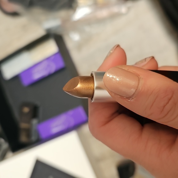 MAC Frost Lipstick CHINTZ - Full Size 3 g / 0.1 Oz. Brand New discontinued - Picture 3 of 4